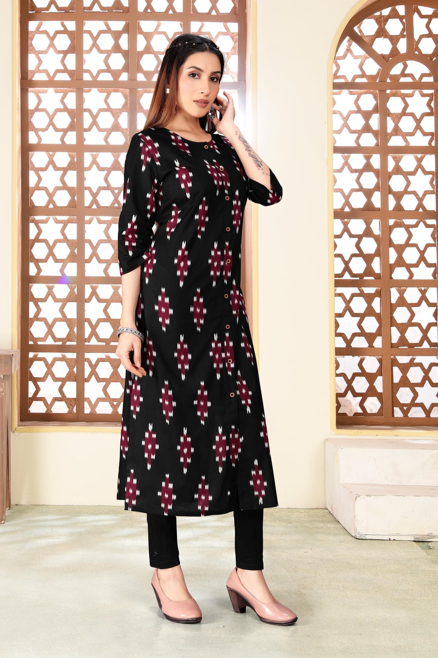 Black Kurti